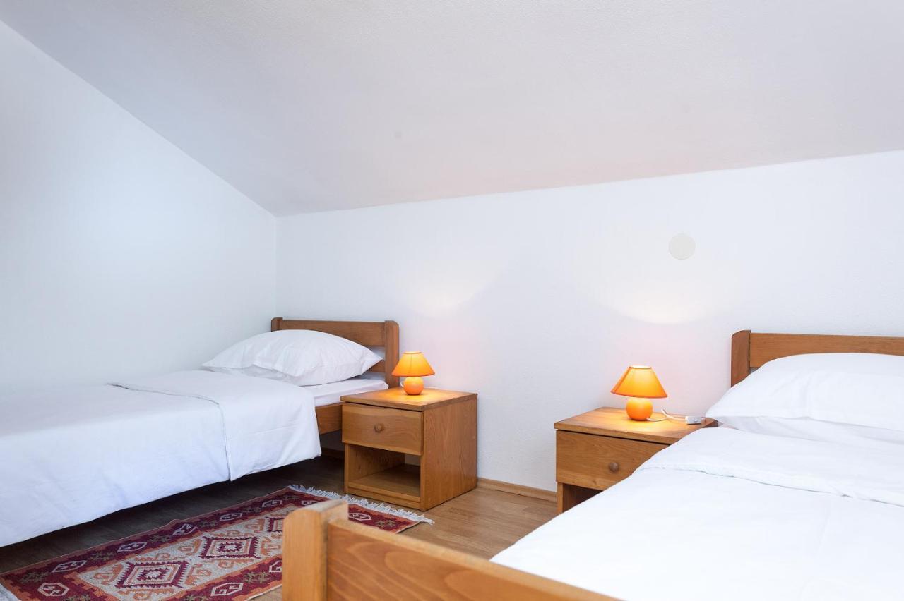 Ferienwohnung Manda Karlobag Exterior foto